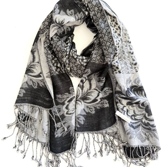 Collection Eighteen Scarf Black White Flower Warm Large Scarf - Picture 9 of 12